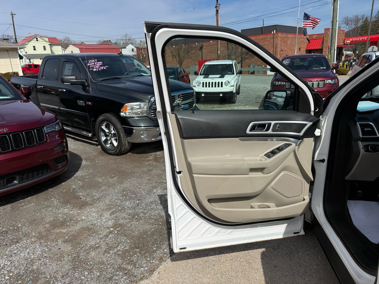 Ford Explorer XLT 4WD 2013