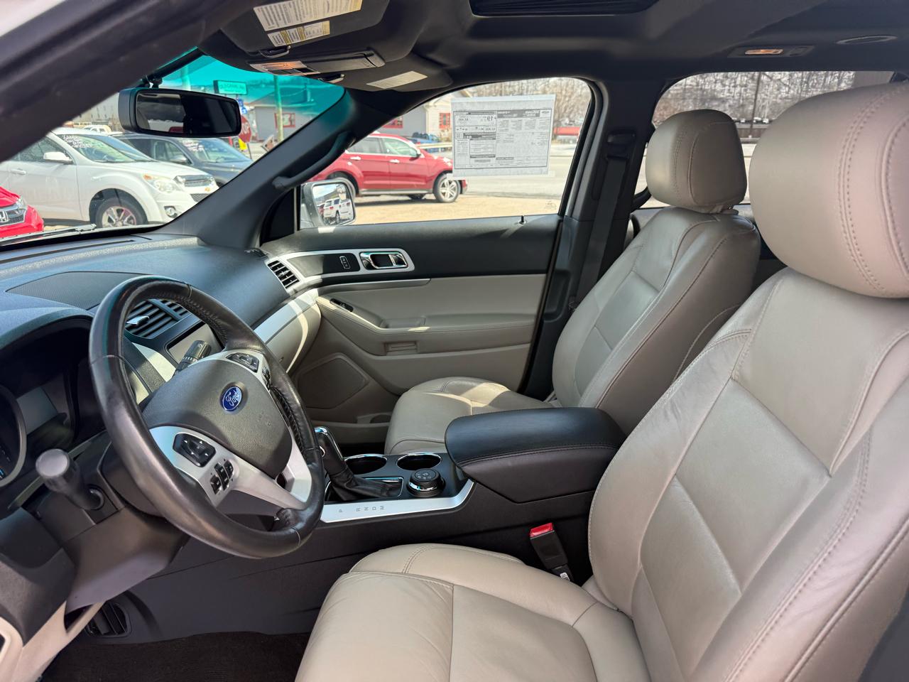 Ford Explorer XLT 4WD 2013