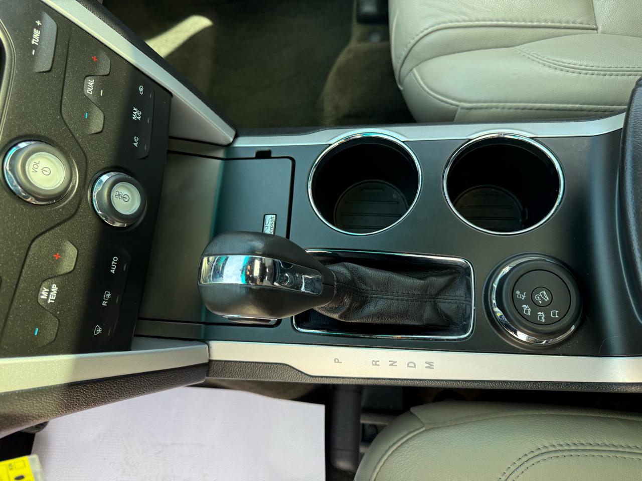 Ford Explorer XLT 4WD 2013