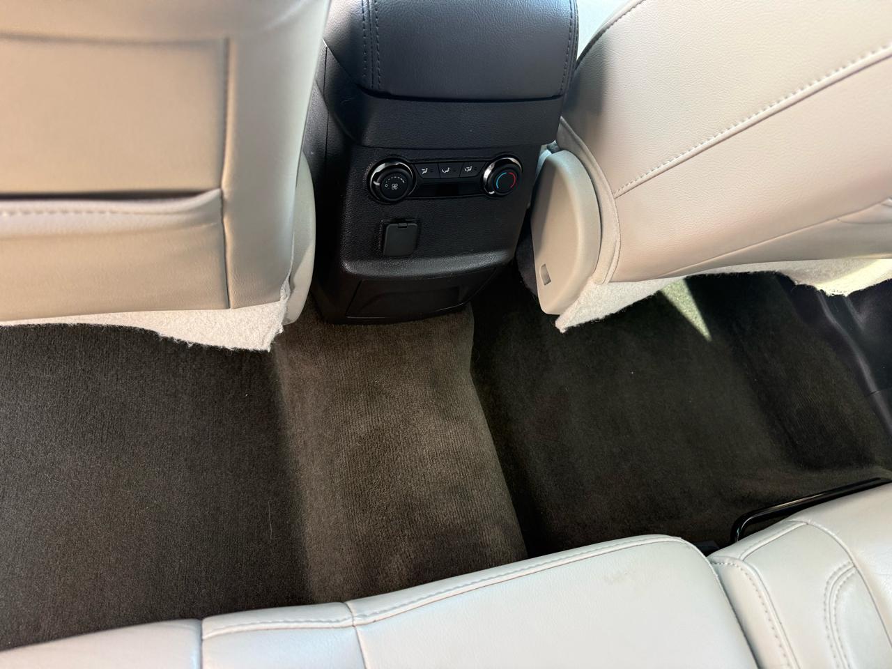 Ford Explorer XLT 4WD 2013