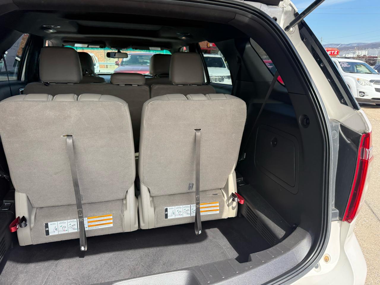 Ford Explorer XLT 4WD 2013