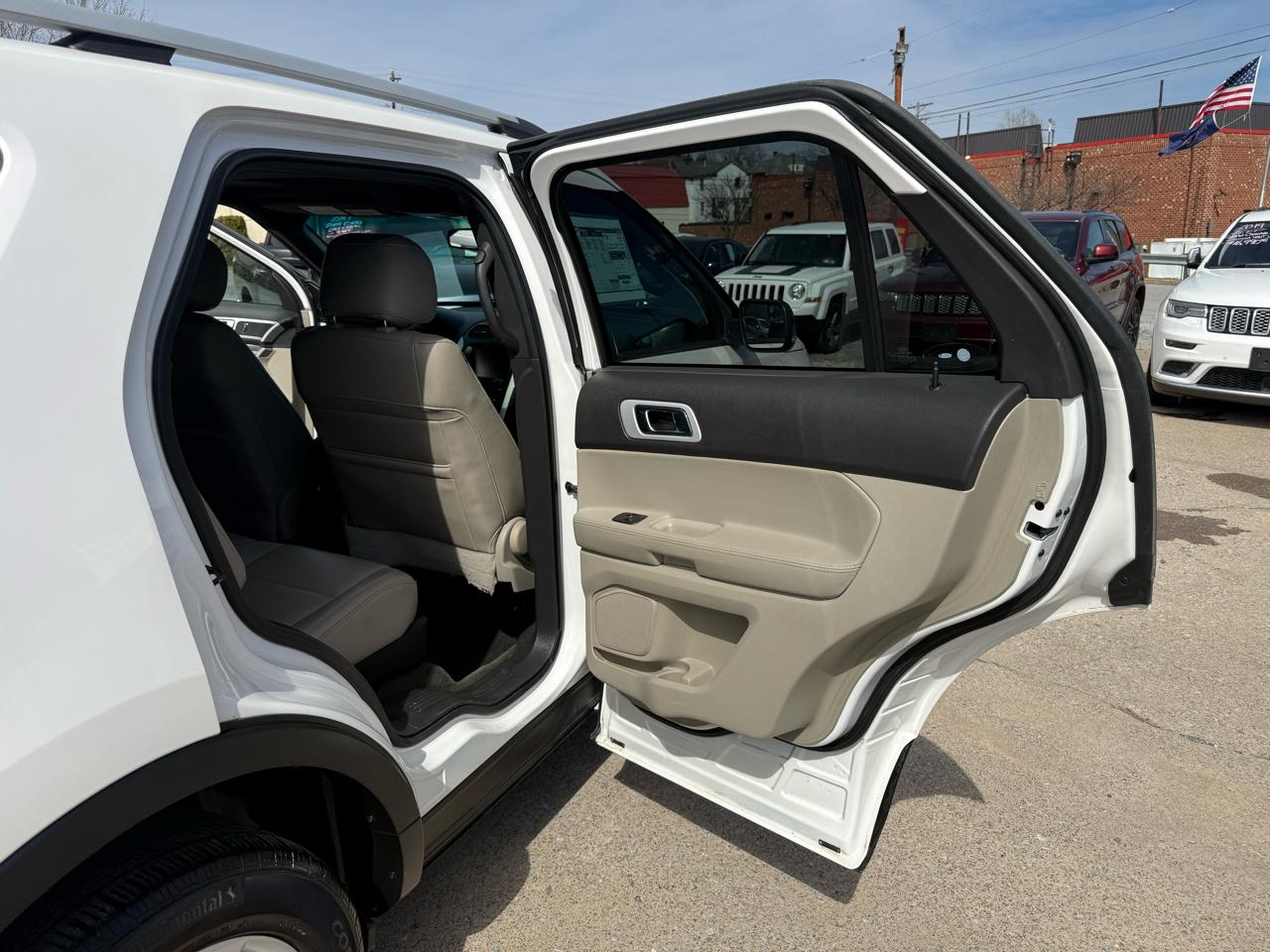 Ford Explorer XLT 4WD 2013