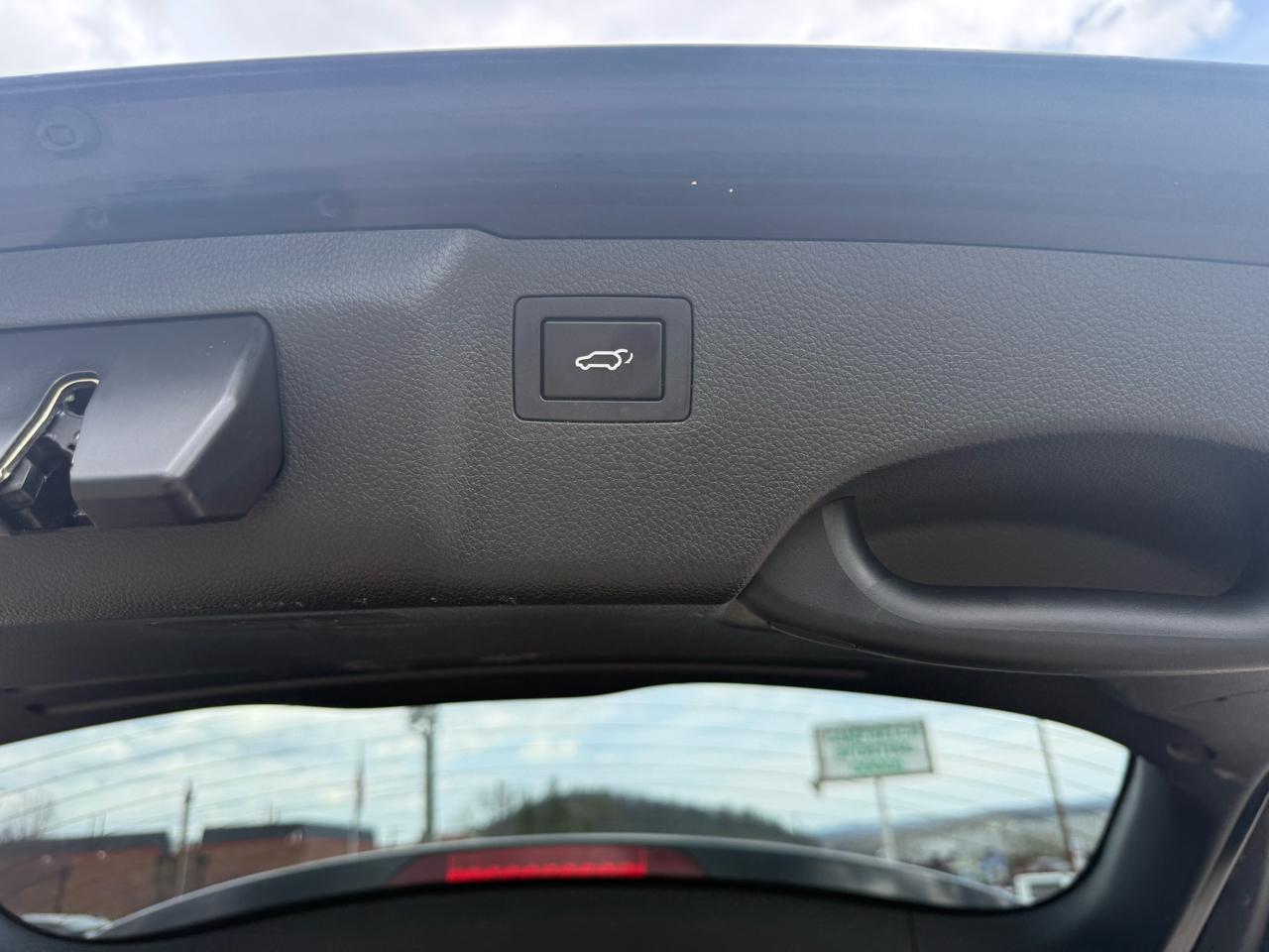 Hyundai Santa Fe SE Ultimate AWD 2018