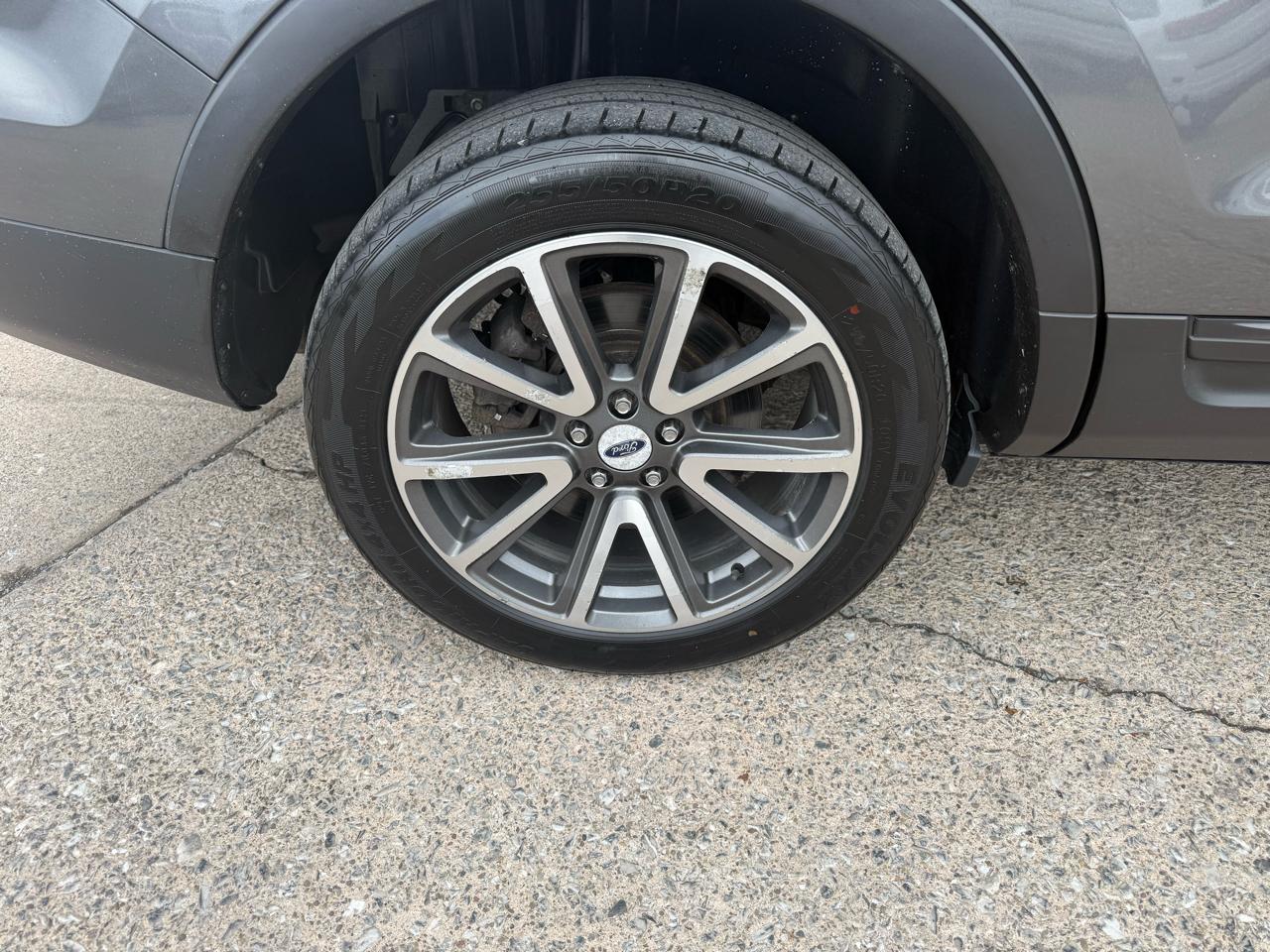 Ford Explorer XLT 4WD 2015