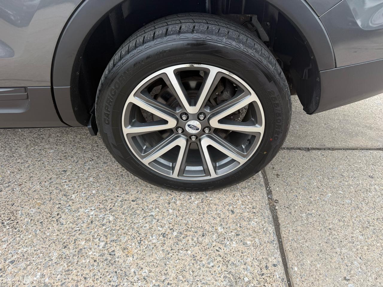 Ford Explorer XLT 4WD 2015