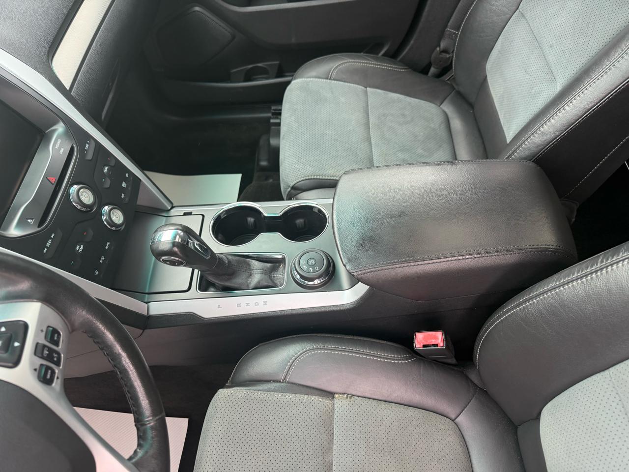 Ford Explorer XLT 4WD 2015