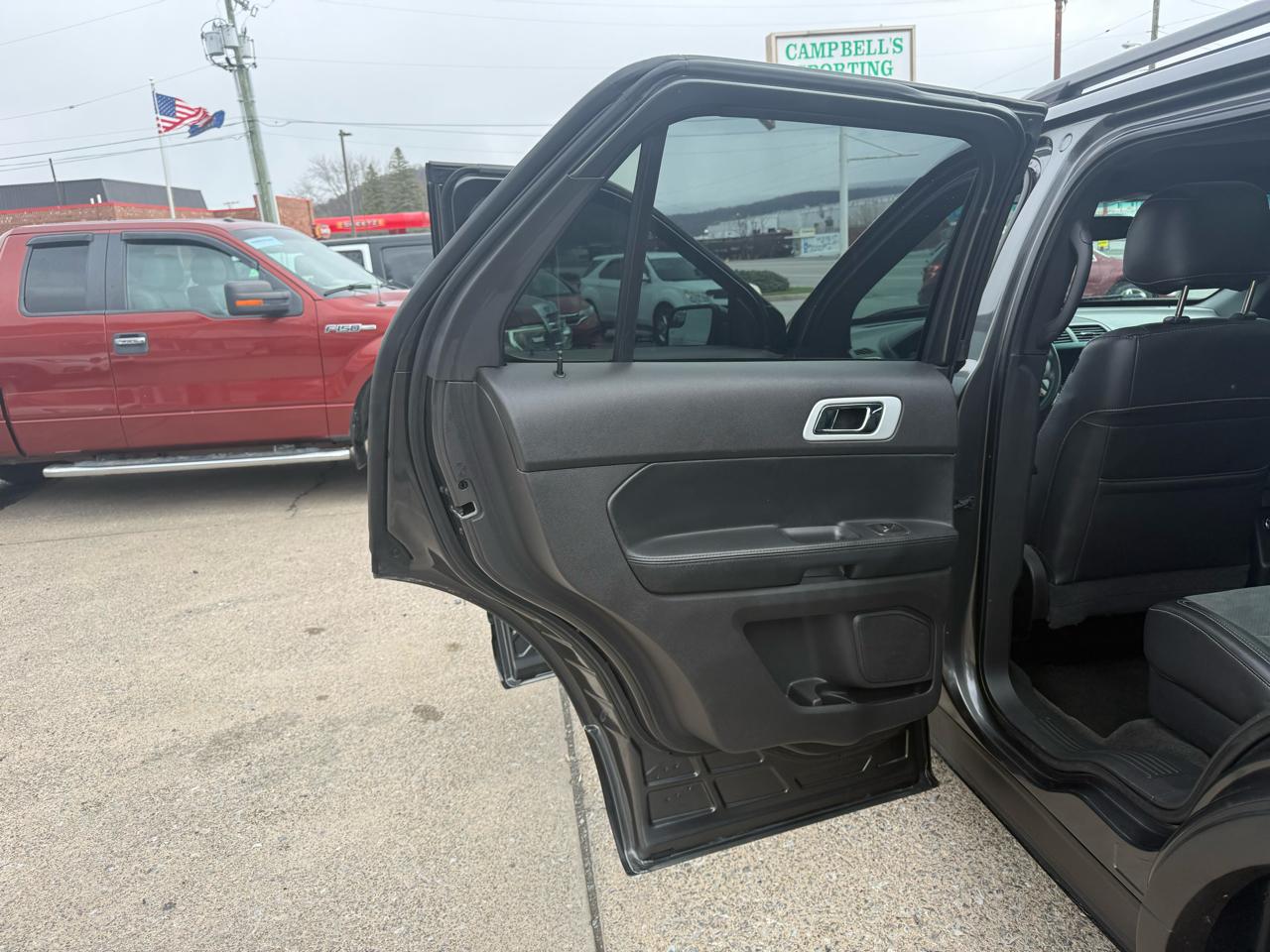 Ford Explorer XLT 4WD 2015