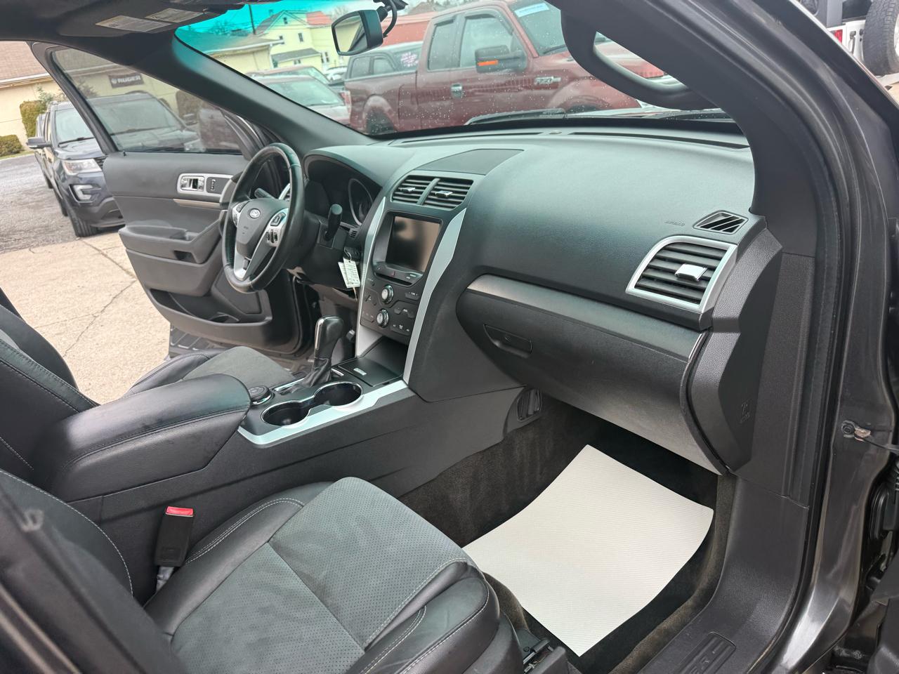 Ford Explorer XLT 4WD 2015