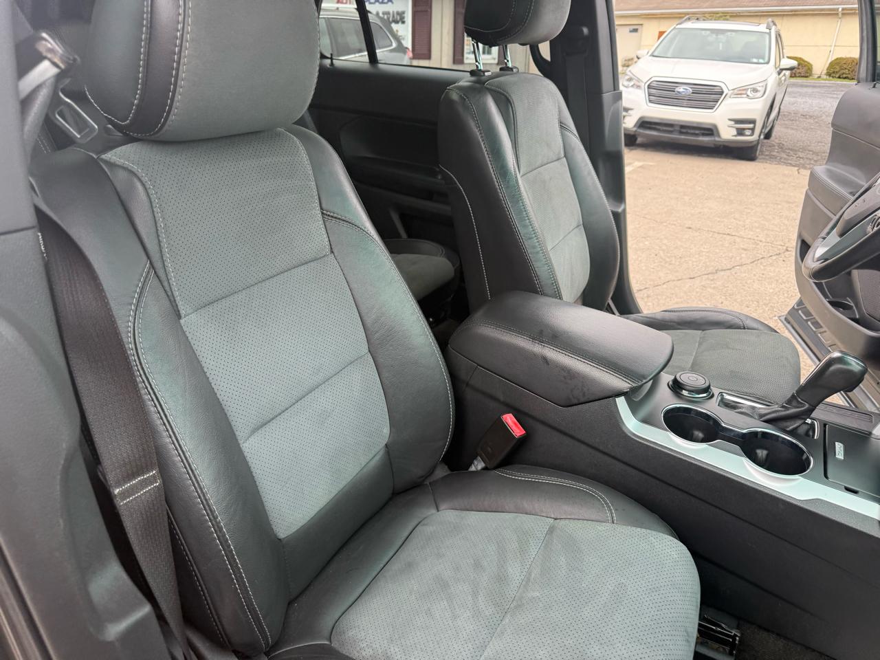 Ford Explorer XLT 4WD 2015