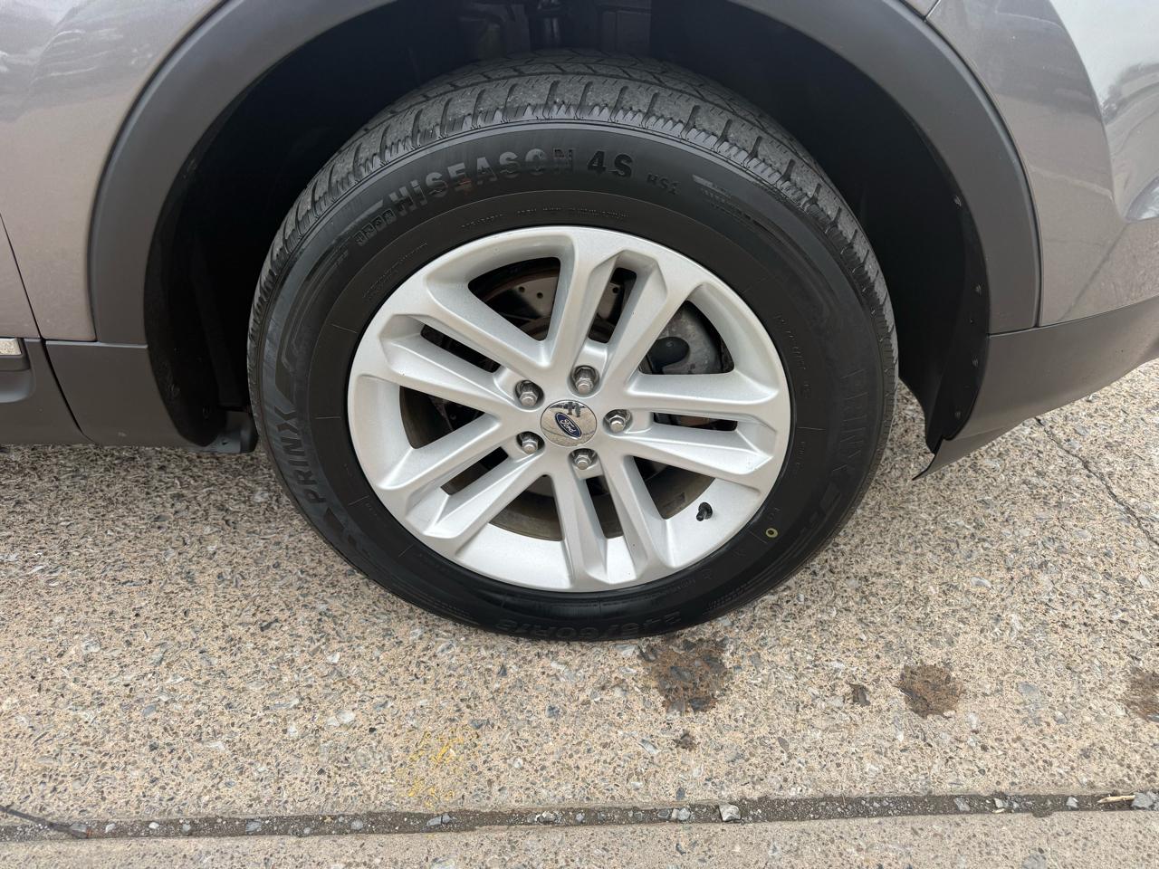 Ford Explorer XLT 4WD 2011