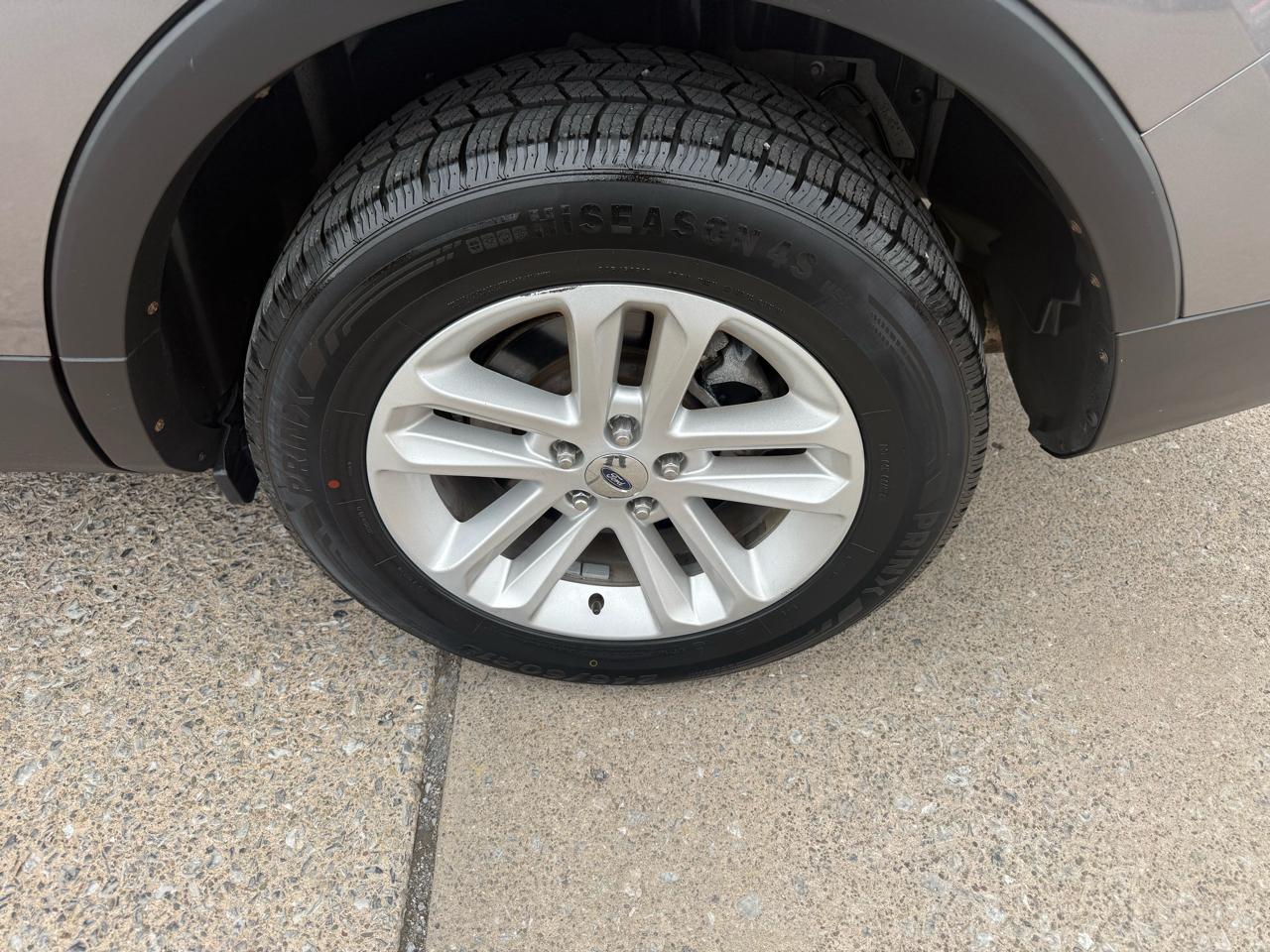 Ford Explorer XLT 4WD 2011