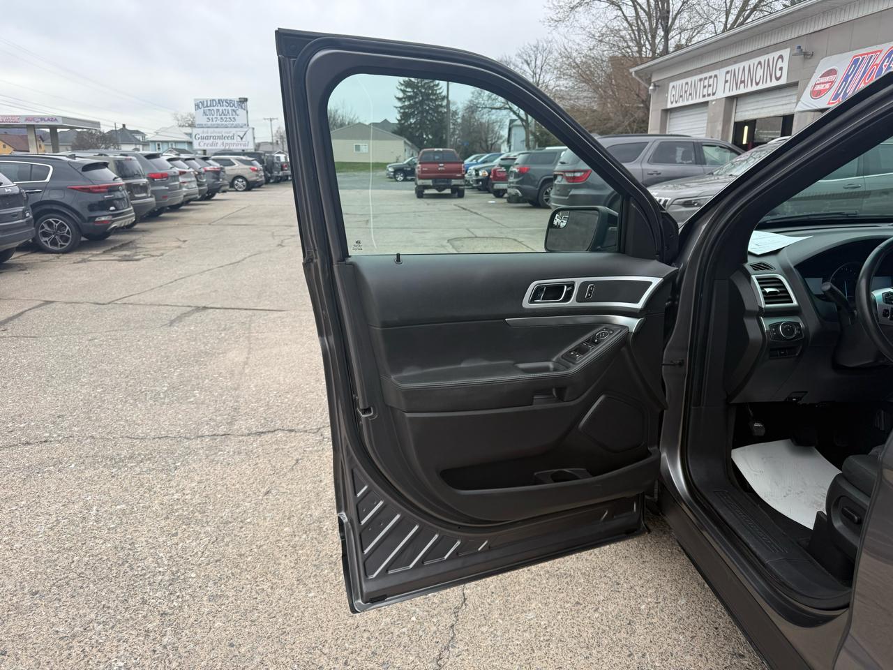 Ford Explorer XLT 4WD 2011