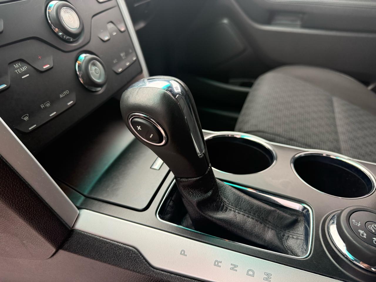 Ford Explorer XLT 4WD 2011