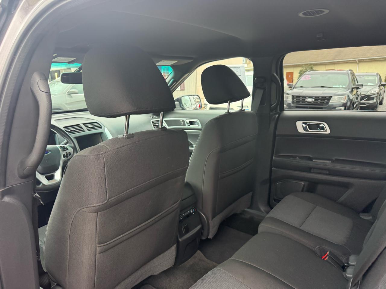 Ford Explorer XLT 4WD 2011