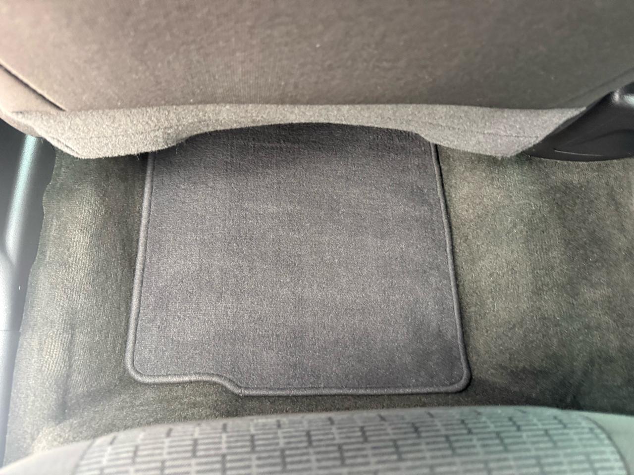 Ford Explorer XLT 4WD 2011