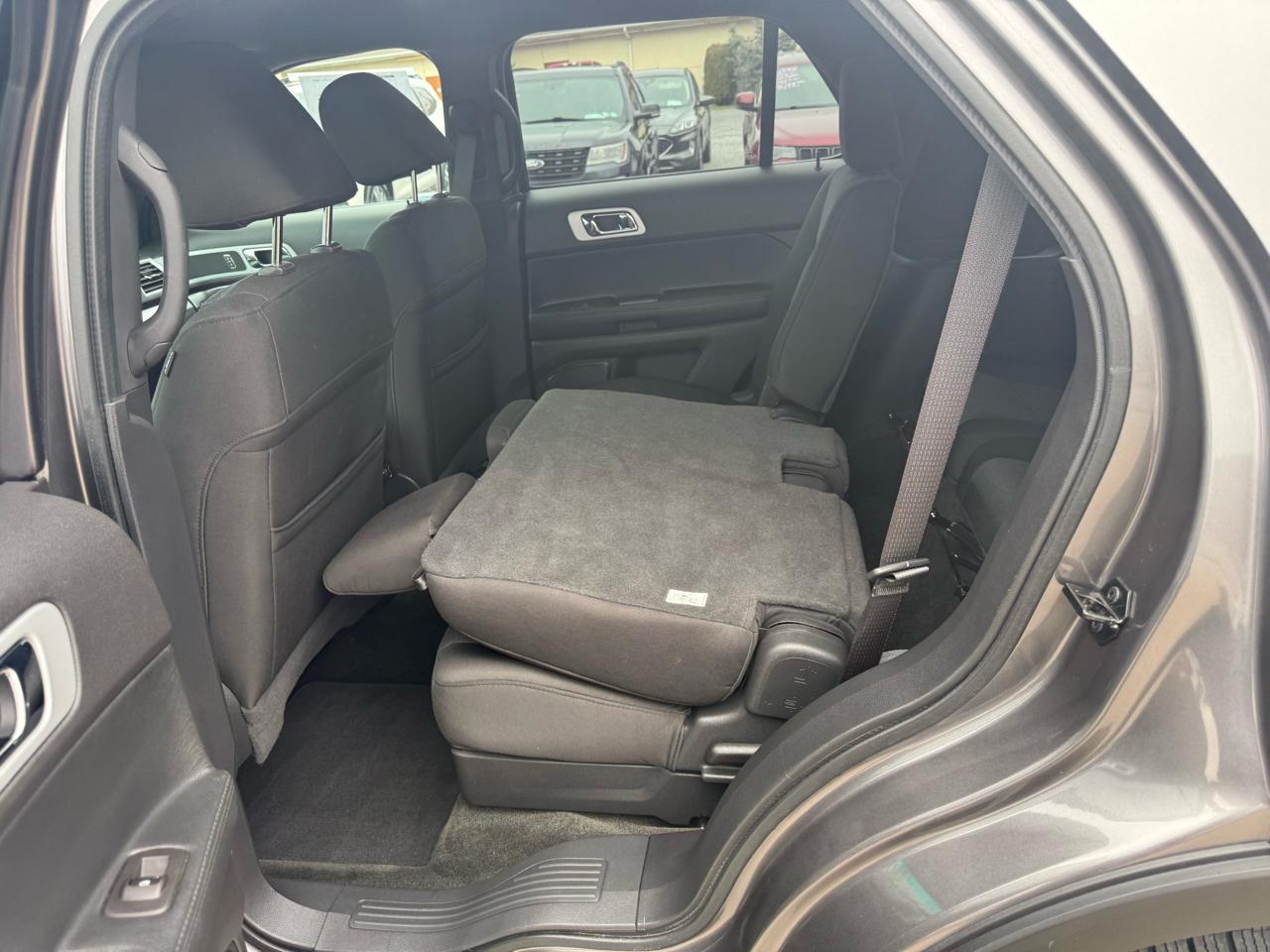 Ford Explorer XLT 4WD 2011