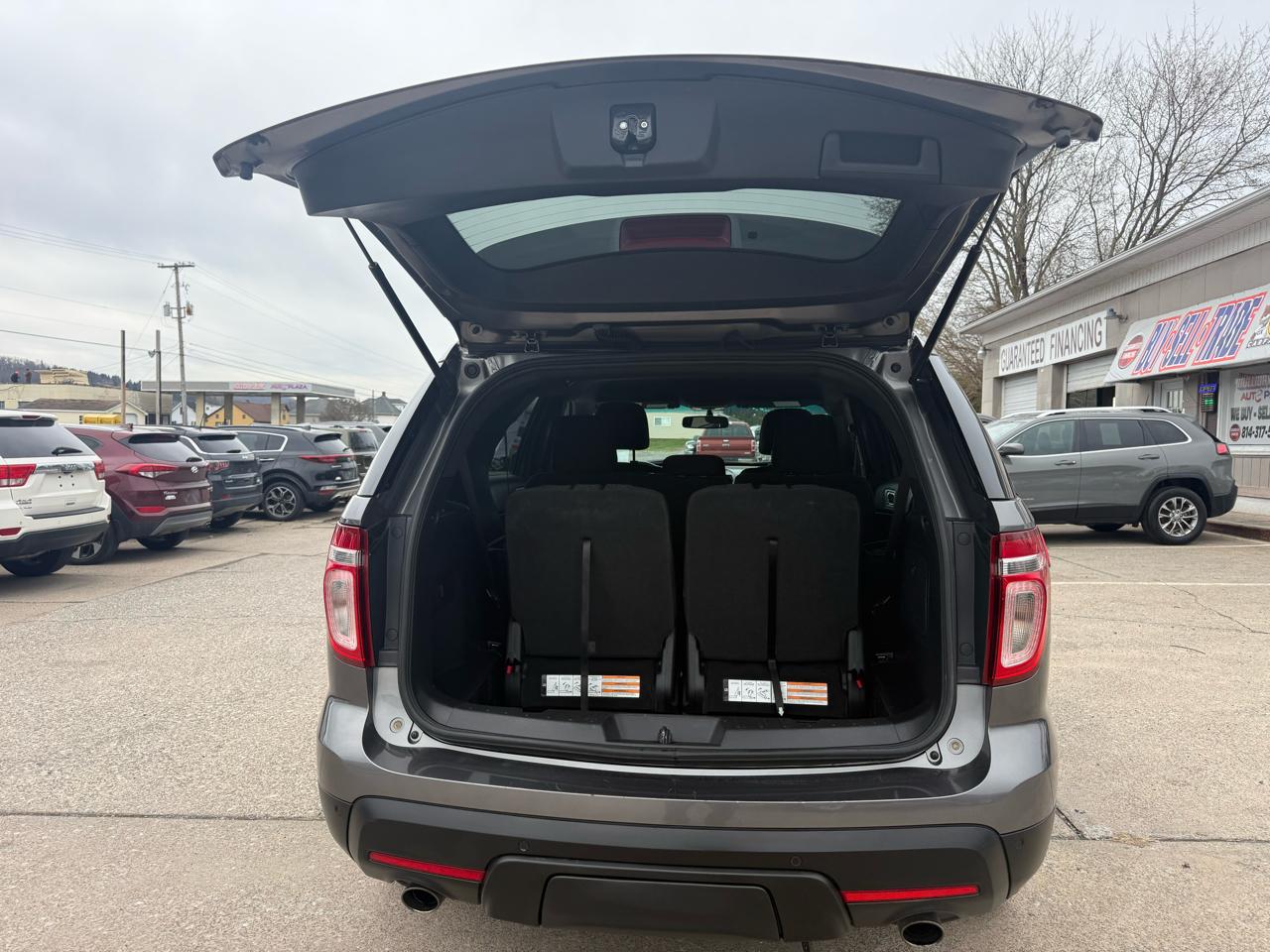 Ford Explorer XLT 4WD 2011