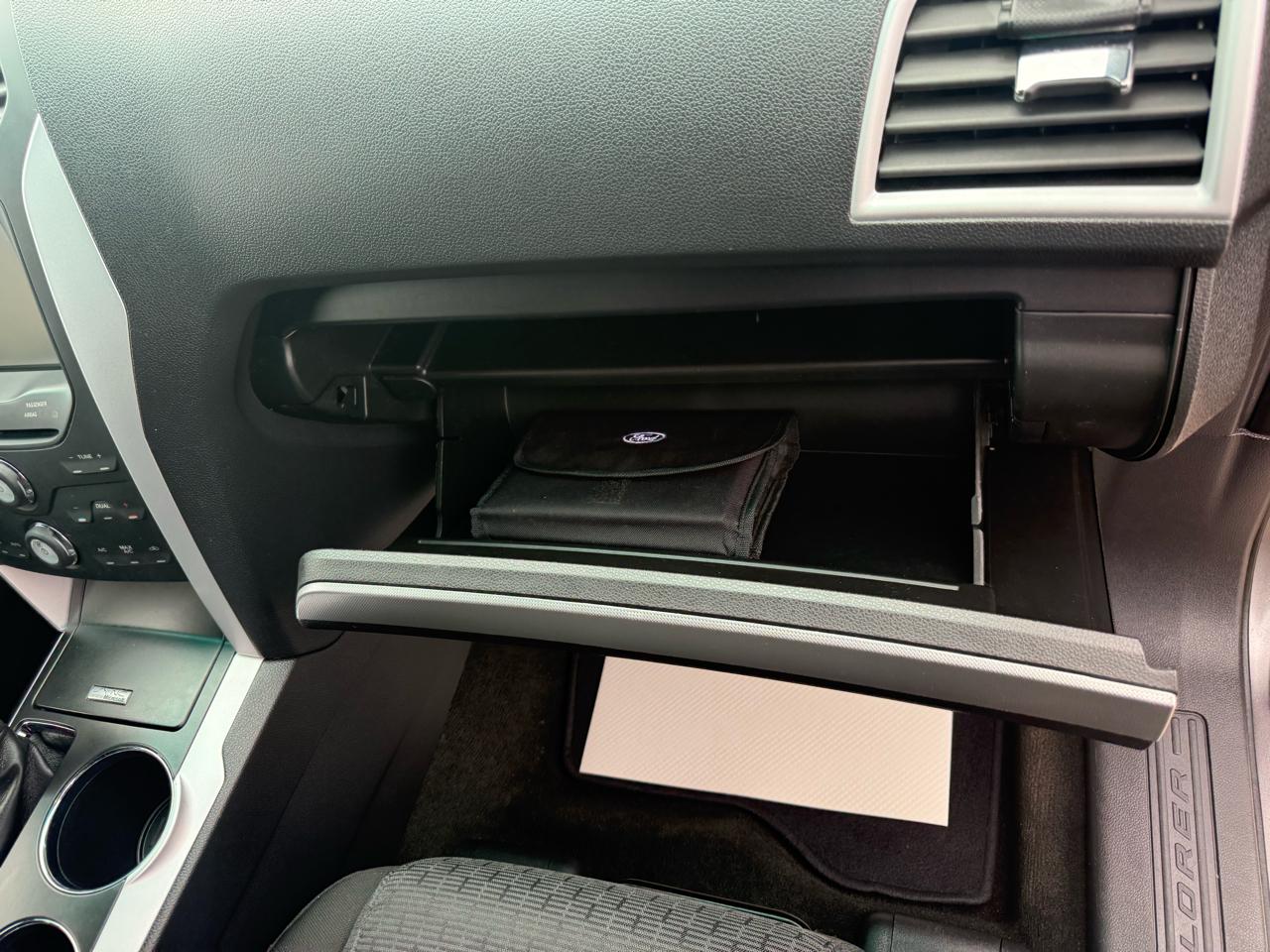 Ford Explorer XLT 4WD 2011