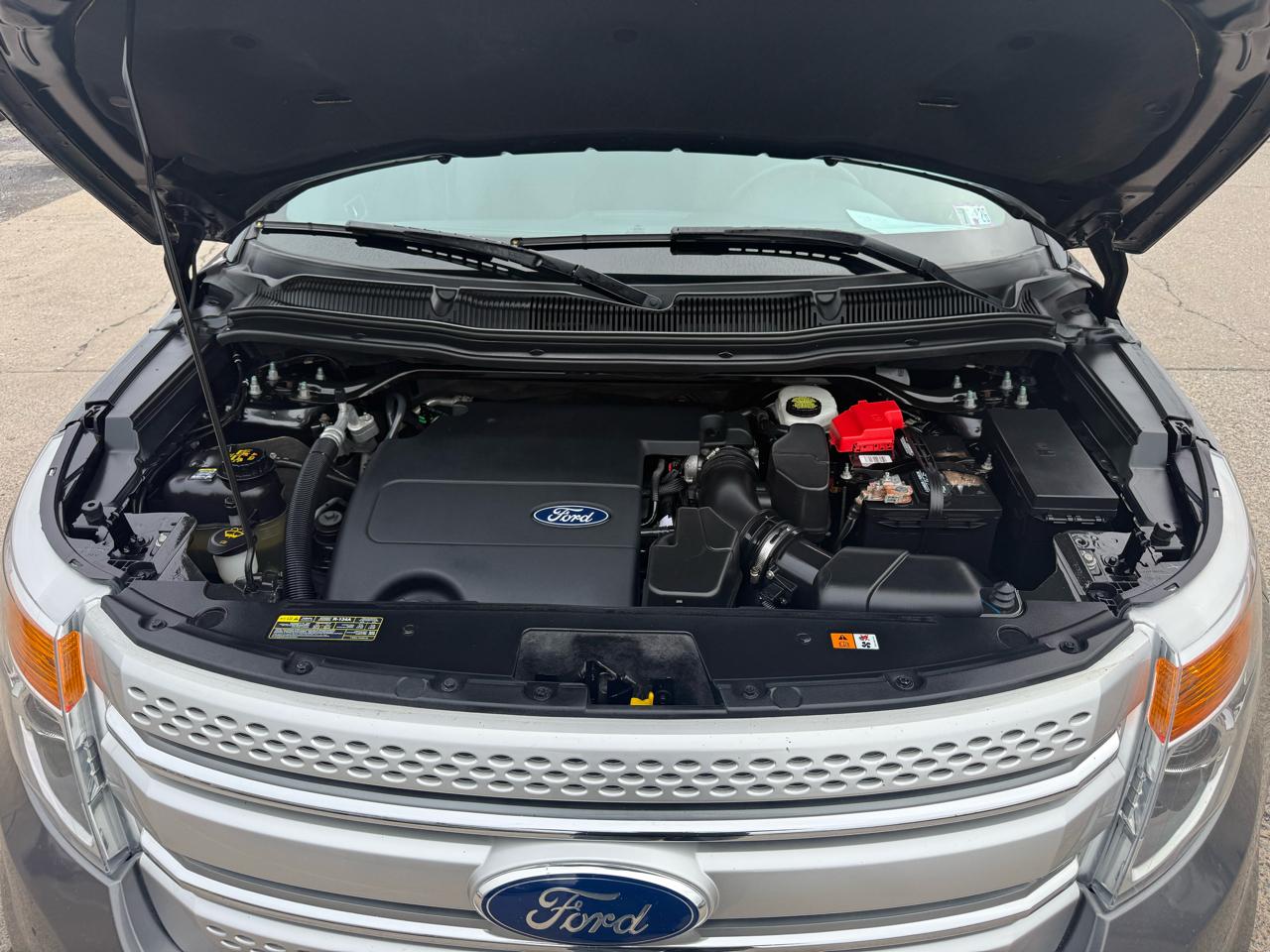 Ford Explorer XLT 4WD 2011