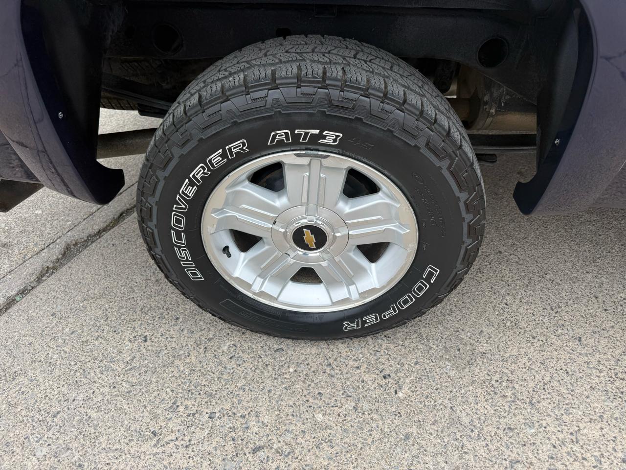 Chevrolet Silverado 1500 LT Crew Cab 4WD 2012