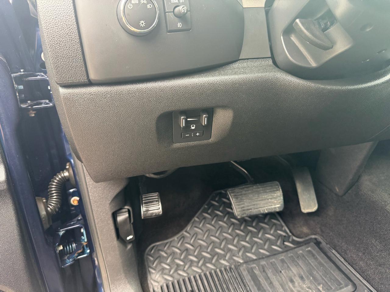 Chevrolet Silverado 1500 LT Crew Cab 4WD 2012