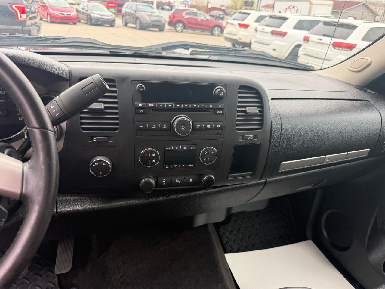 Chevrolet Silverado 1500 LT Crew Cab 4WD 2012