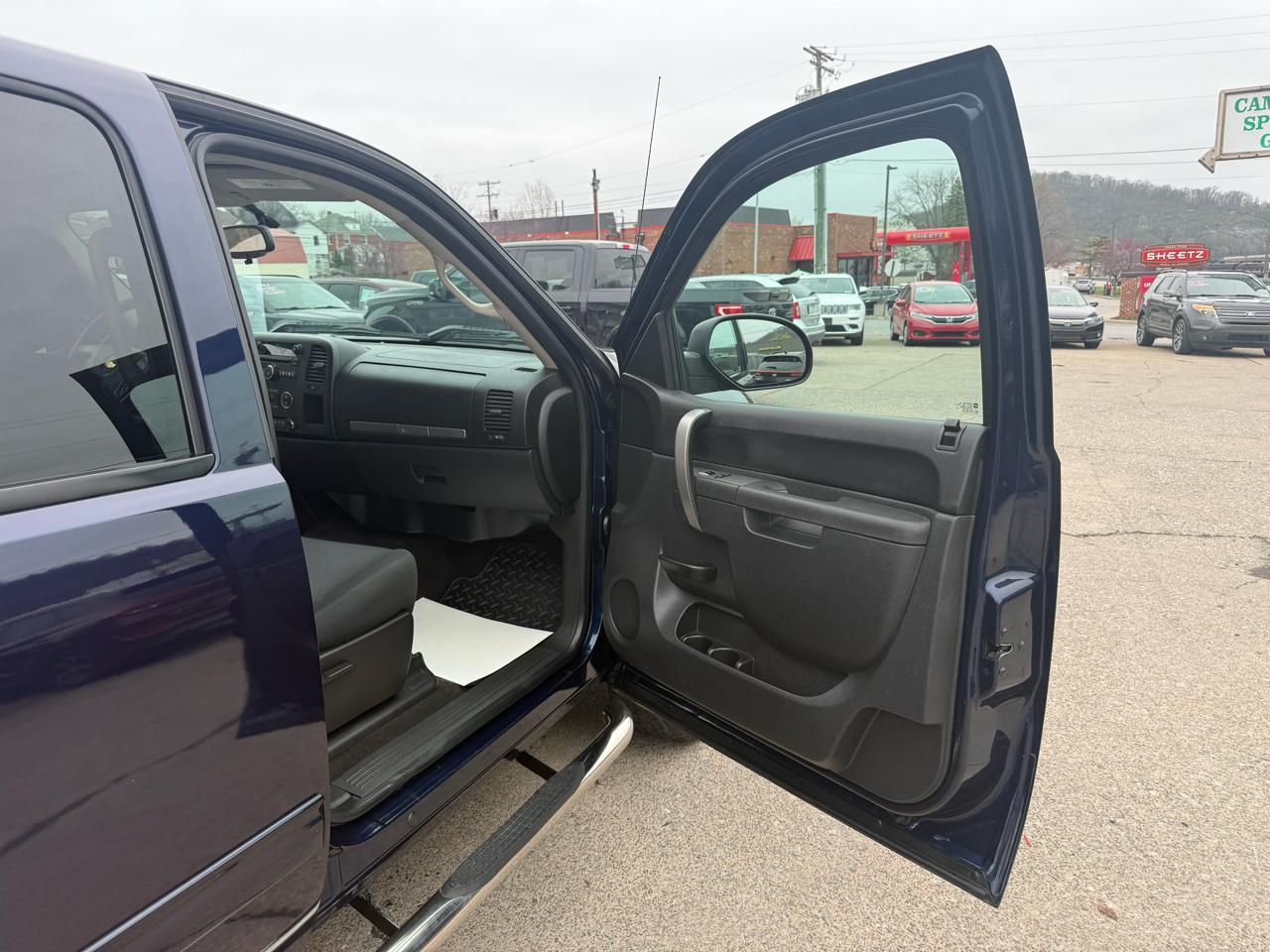Chevrolet Silverado 1500 LT Crew Cab 4WD 2012