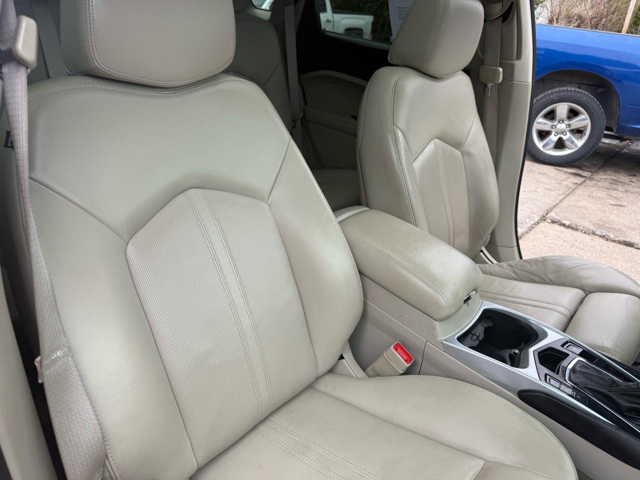 Cadillac SRX AWD Luxury Collection 2013