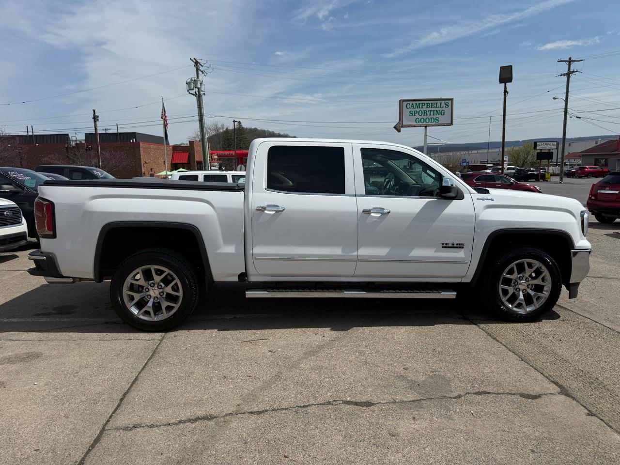 GMC Sierra 1500 SLT Crew Cab Short Box 4WD 2018