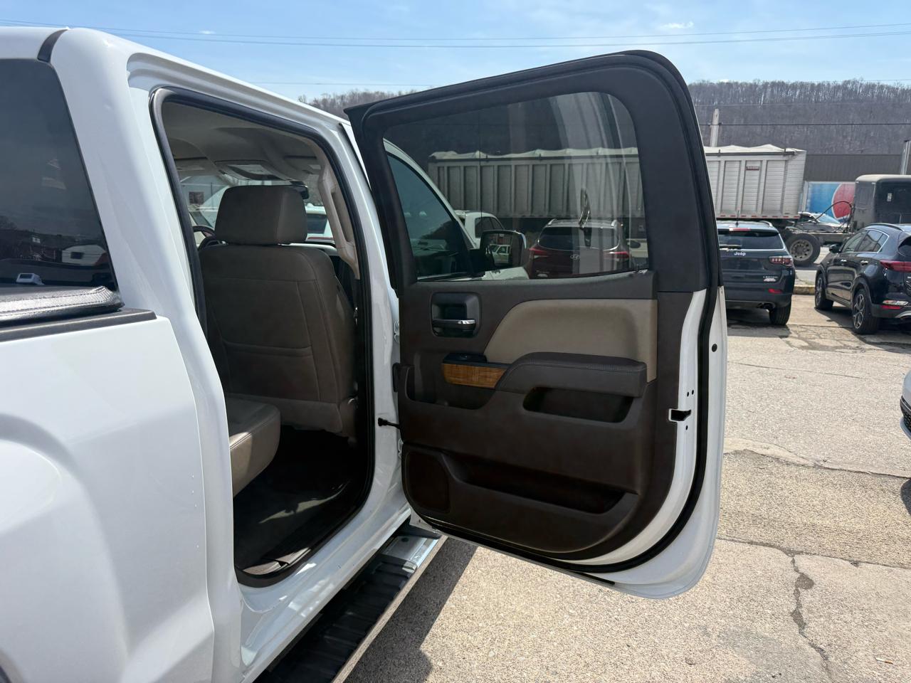 GMC Sierra 1500 SLT Crew Cab Short Box 4WD 2018