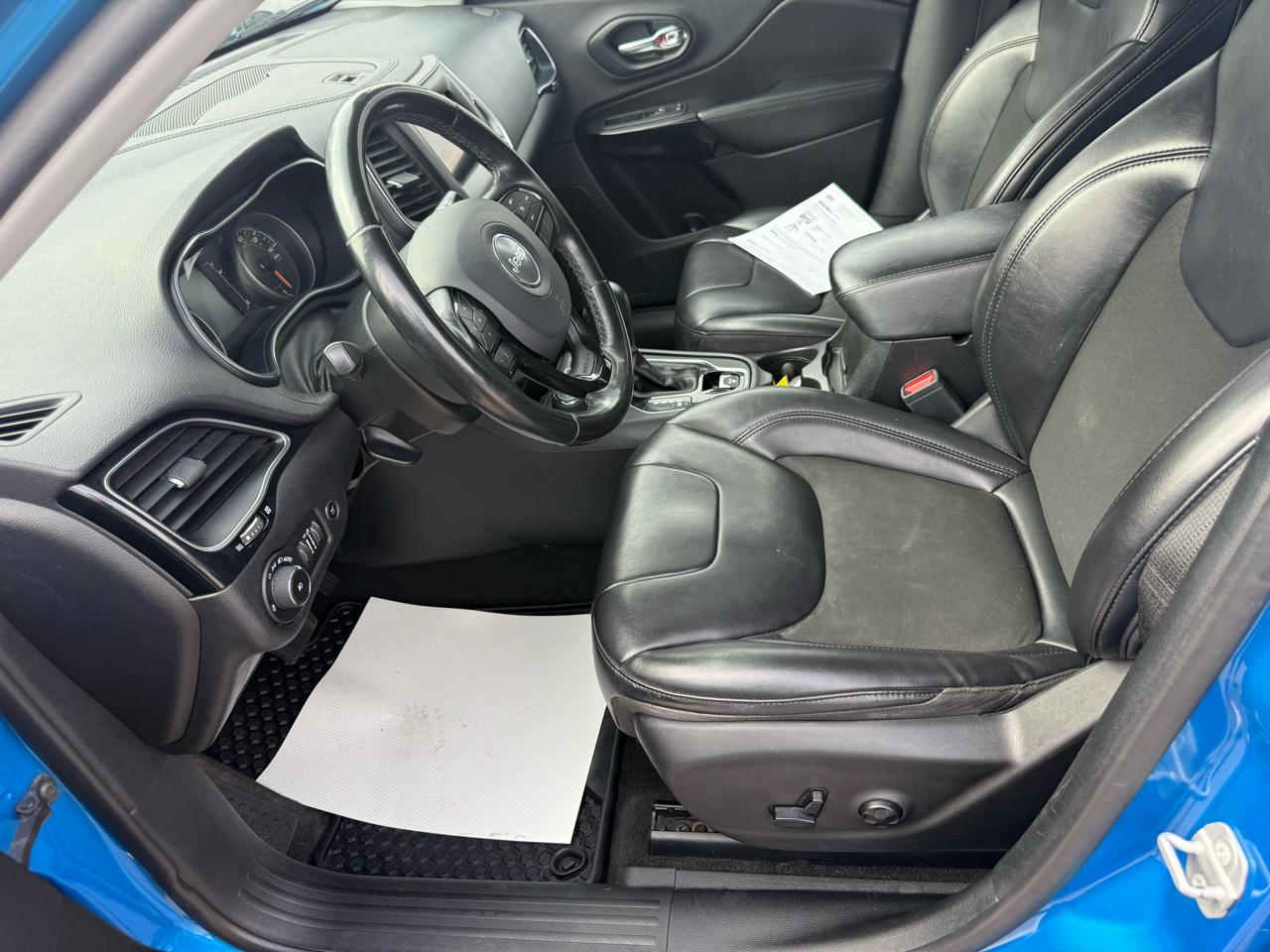 Jeep Cherokee Latitude Plus 4WD 2020