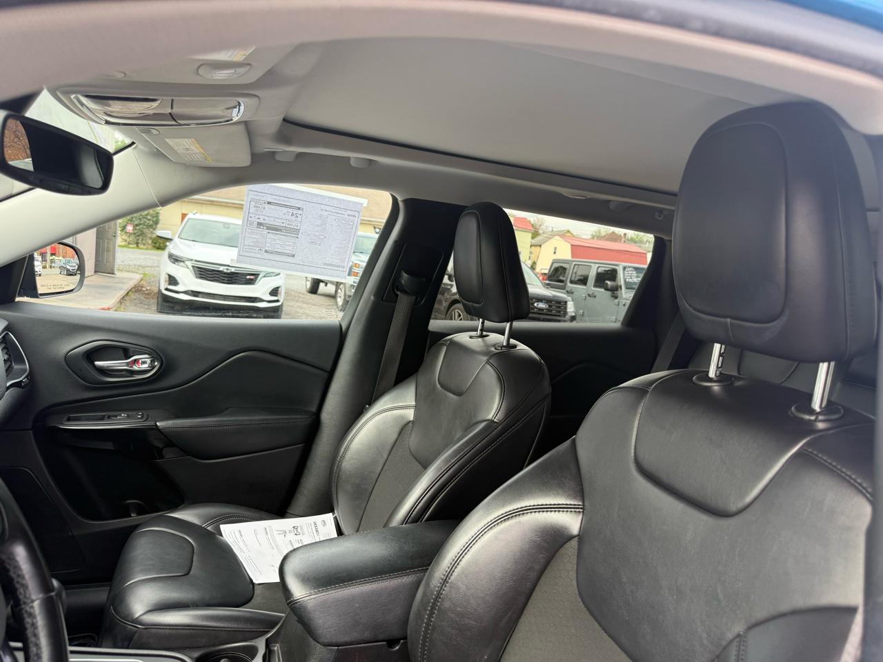 Jeep Cherokee Latitude Plus 4WD 2020