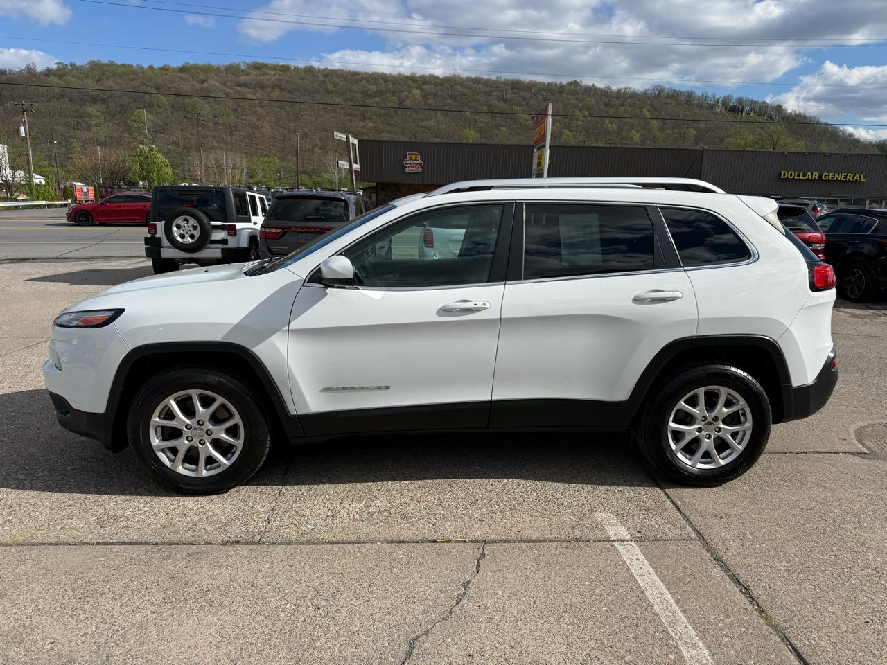 Jeep Cherokee Latitude 4WD 2015