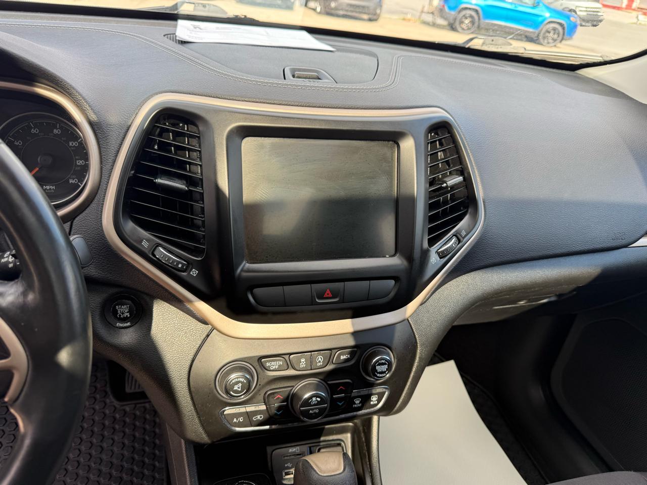 Jeep Cherokee Latitude 4WD 2015