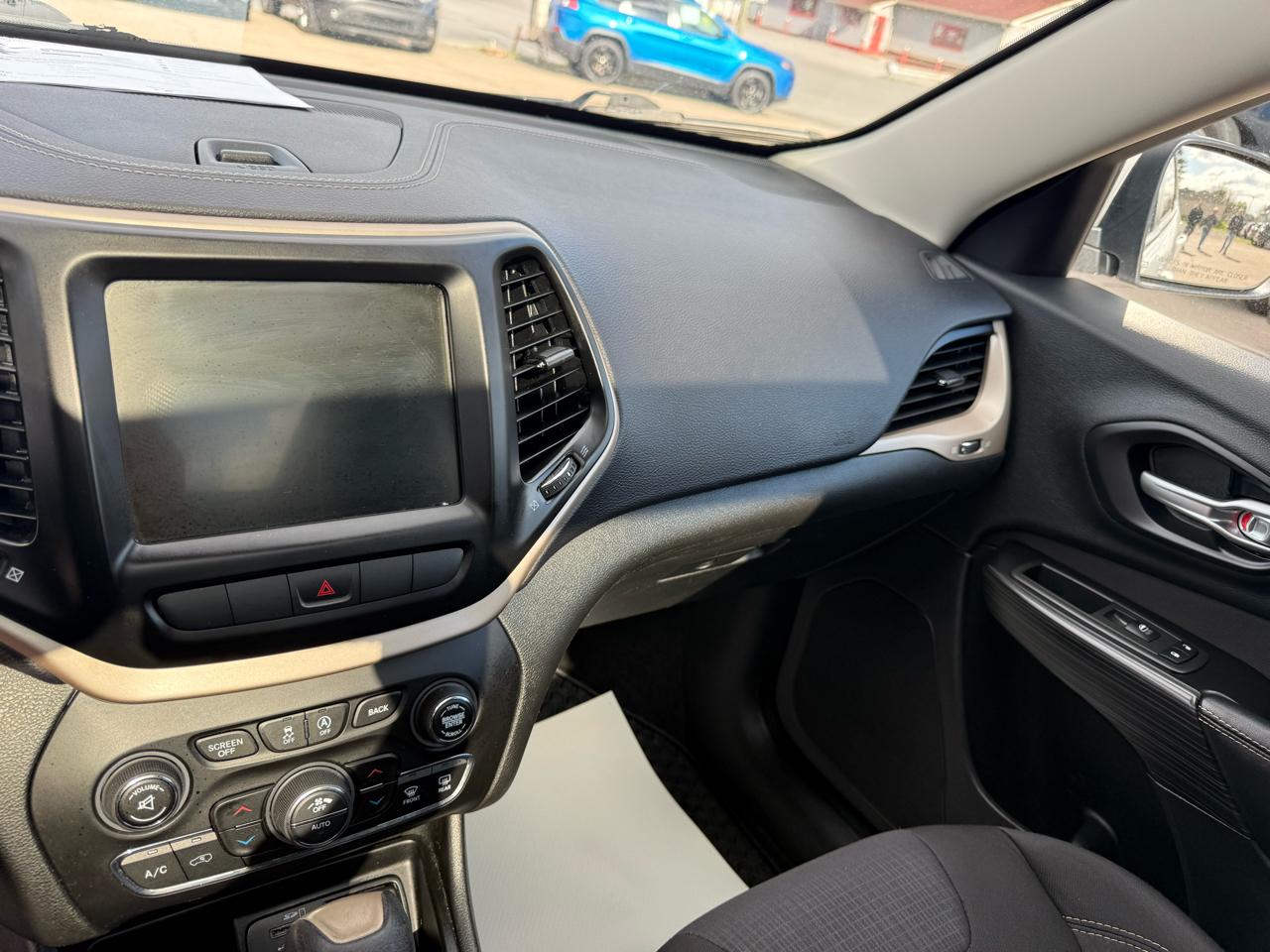 Jeep Cherokee Latitude 4WD 2015