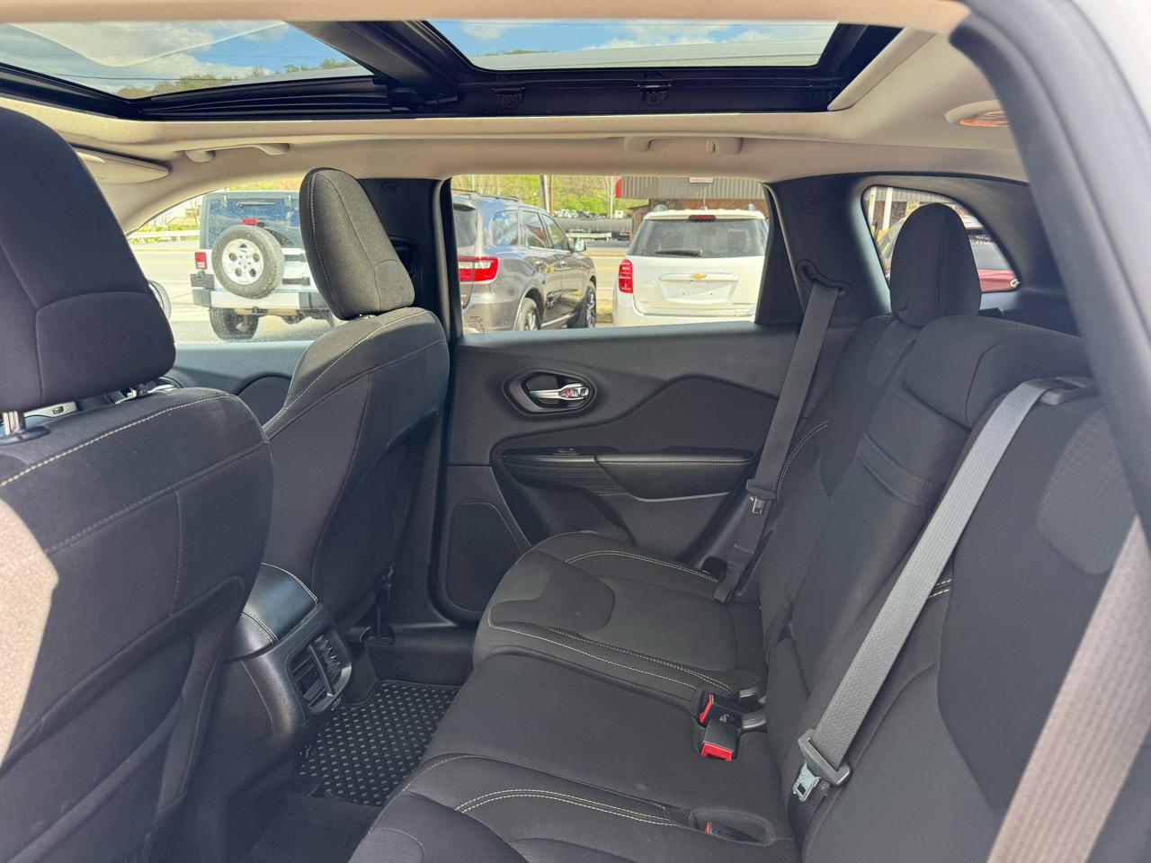 Jeep Cherokee Latitude 4WD 2015