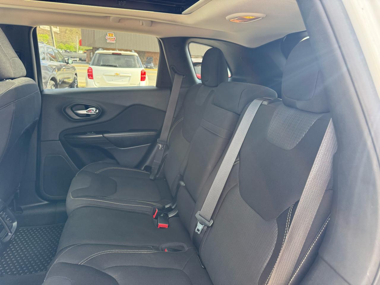 Jeep Cherokee Latitude 4WD 2015