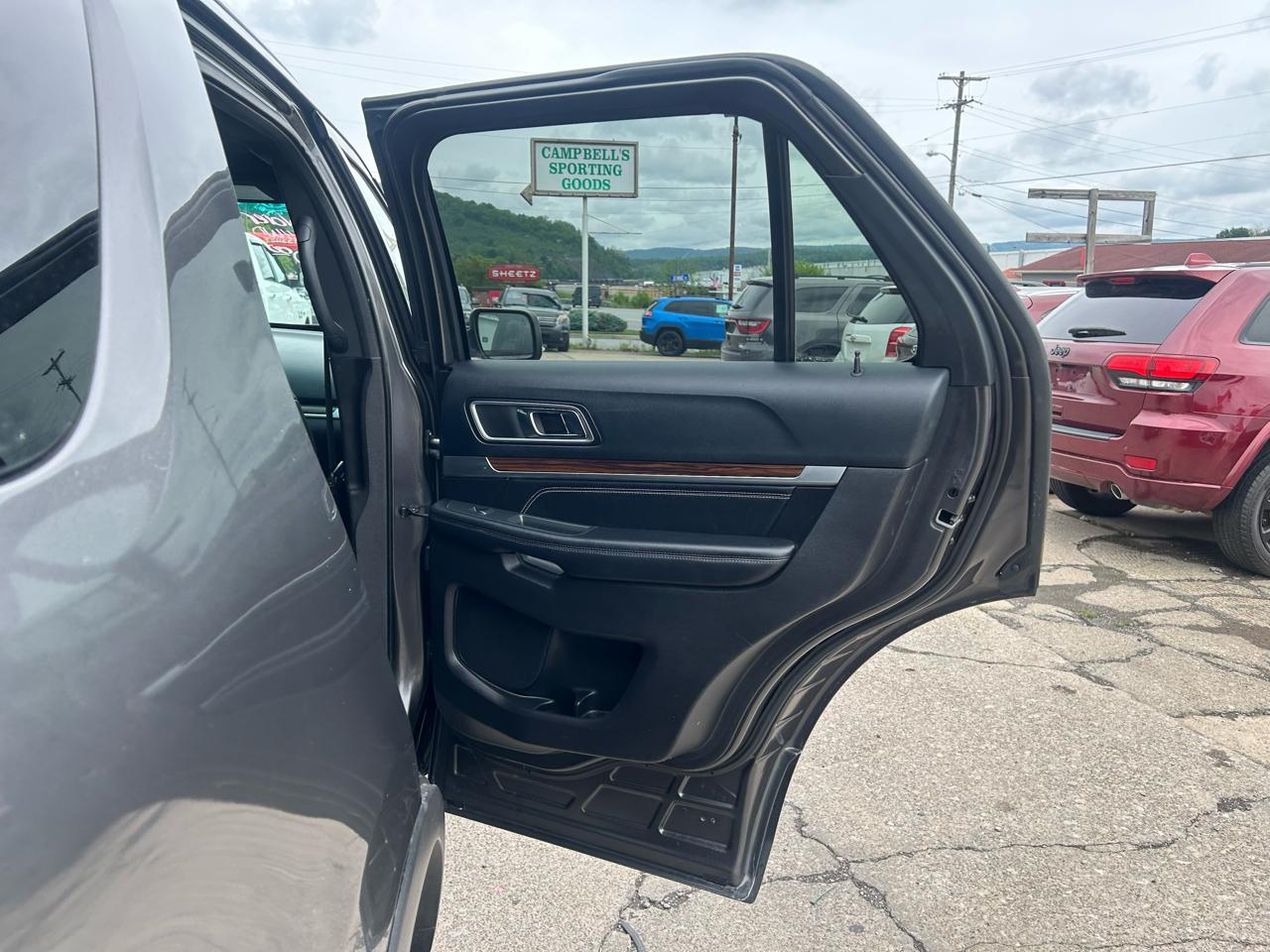 Ford Explorer Limited 4WD 2016
