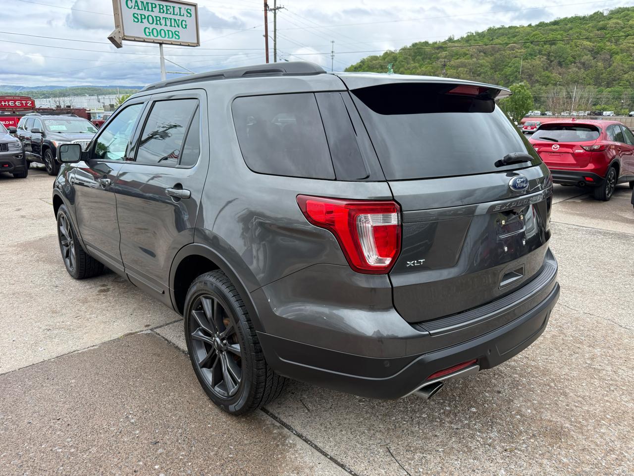 Ford Explorer XLT 4WD 2018