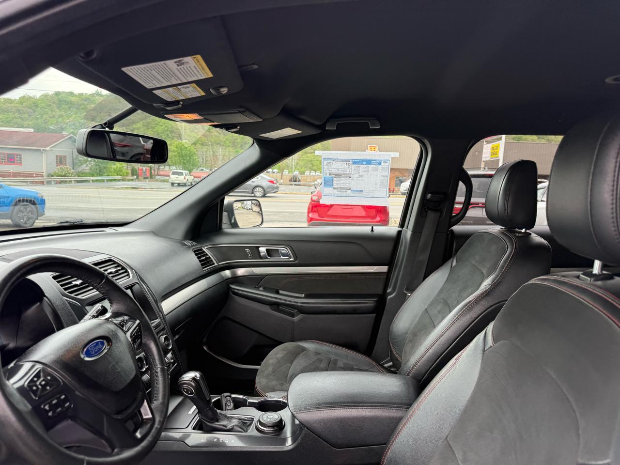 Ford Explorer XLT 4WD 2018