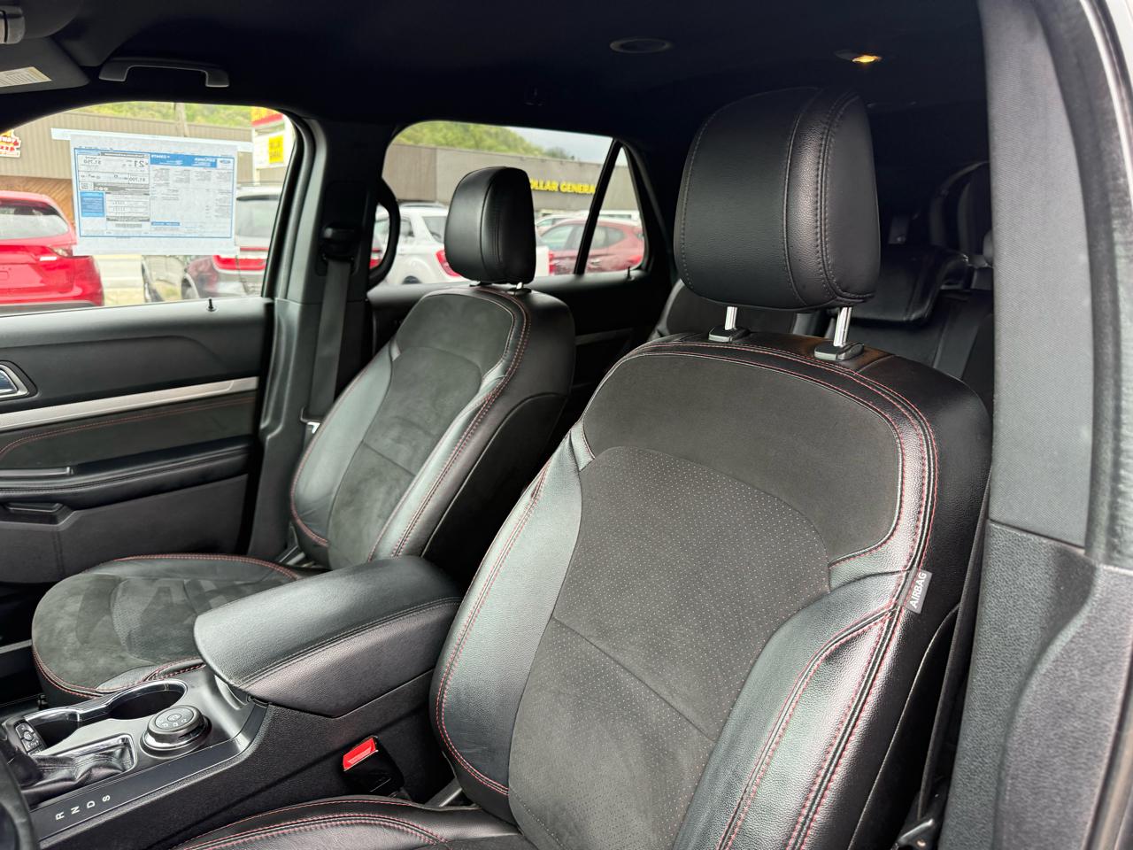 Ford Explorer XLT 4WD 2018