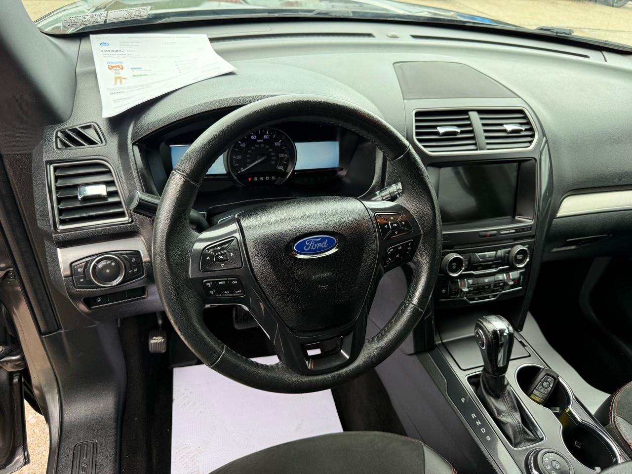 Ford Explorer XLT 4WD 2018