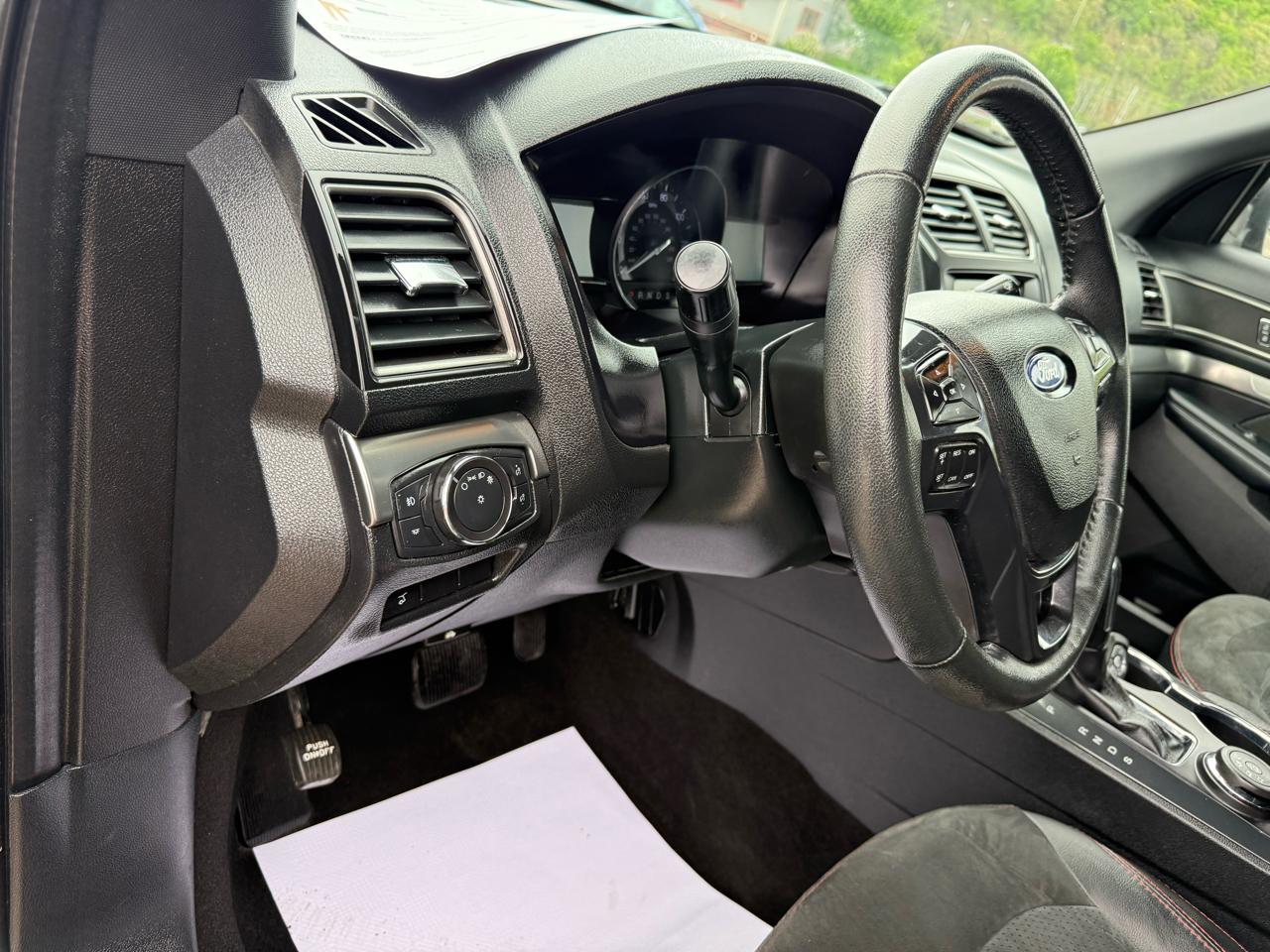 Ford Explorer XLT 4WD 2018