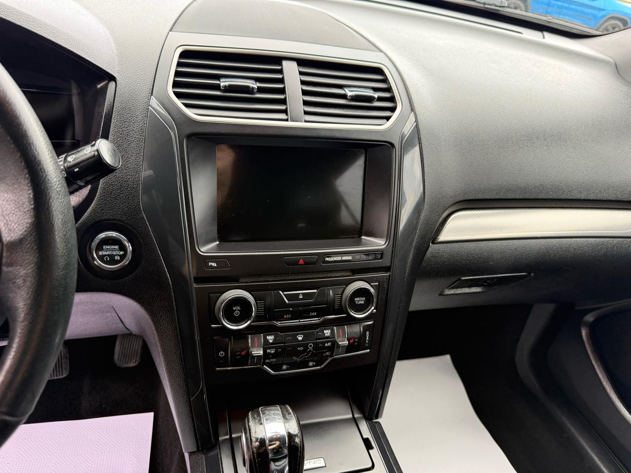 Ford Explorer XLT 4WD 2018