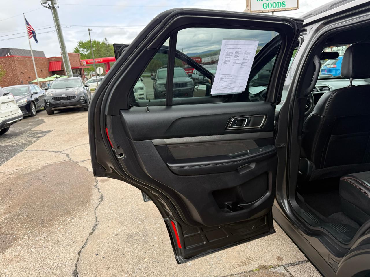 Ford Explorer XLT 4WD 2018