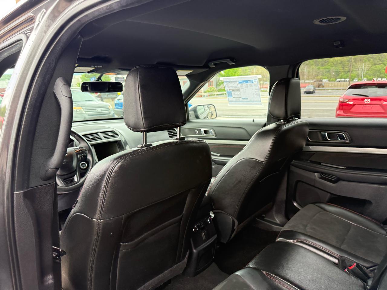 Ford Explorer XLT 4WD 2018