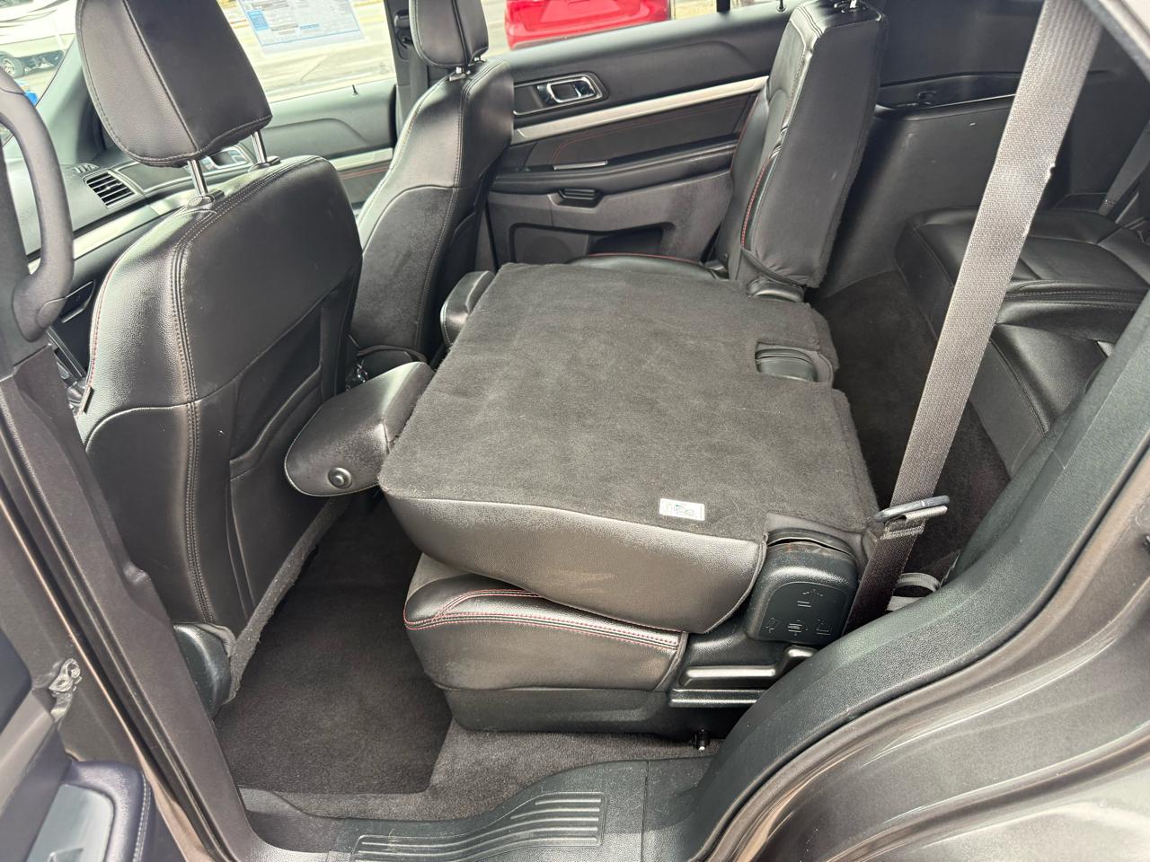 Ford Explorer XLT 4WD 2018