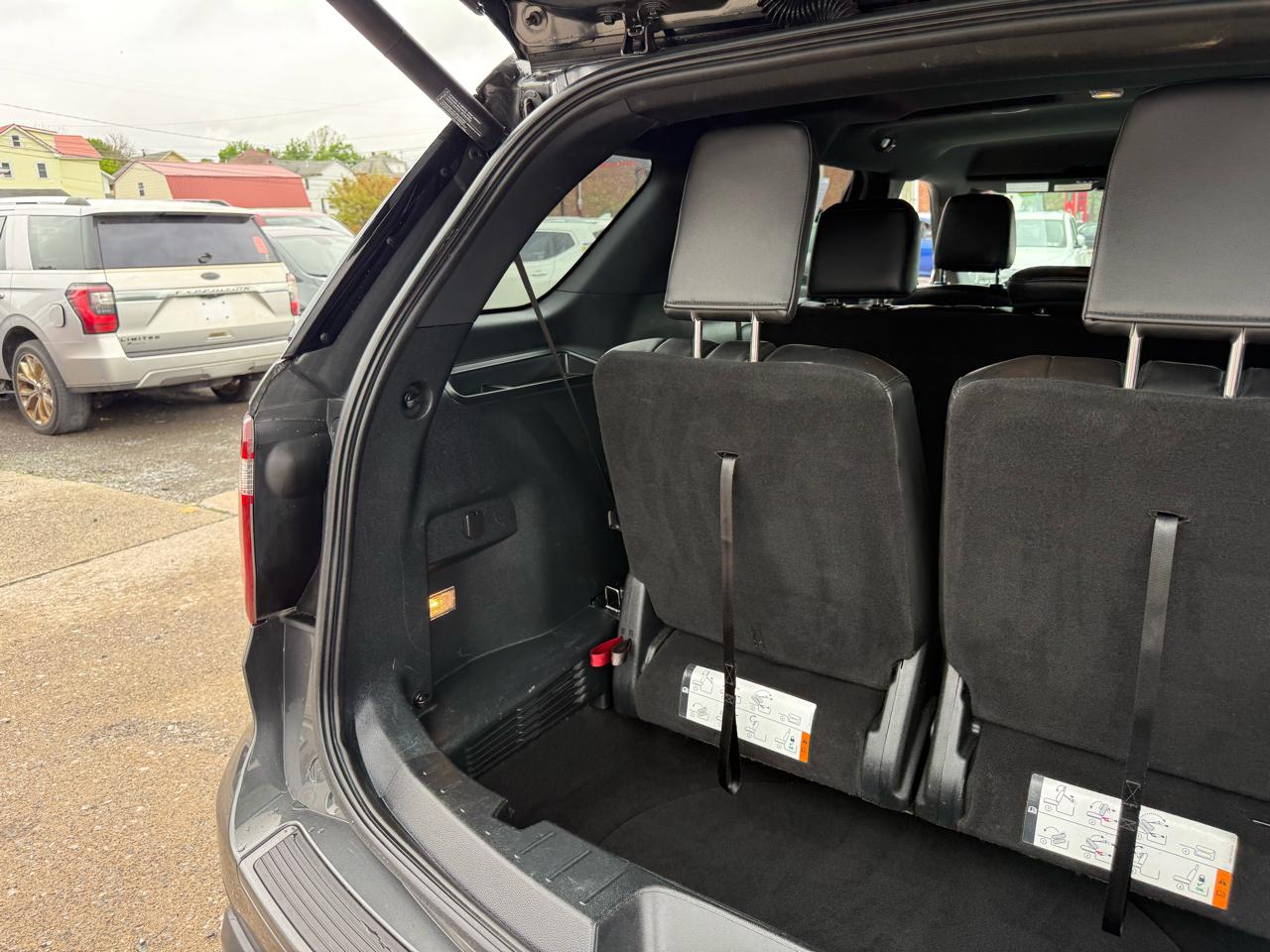 Ford Explorer XLT 4WD 2018
