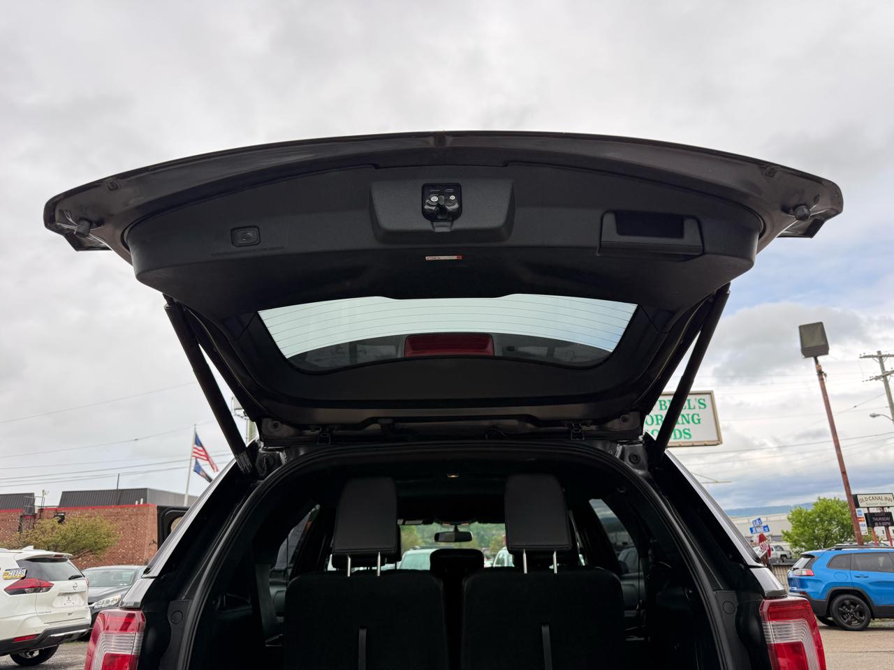 Ford Explorer XLT 4WD 2018