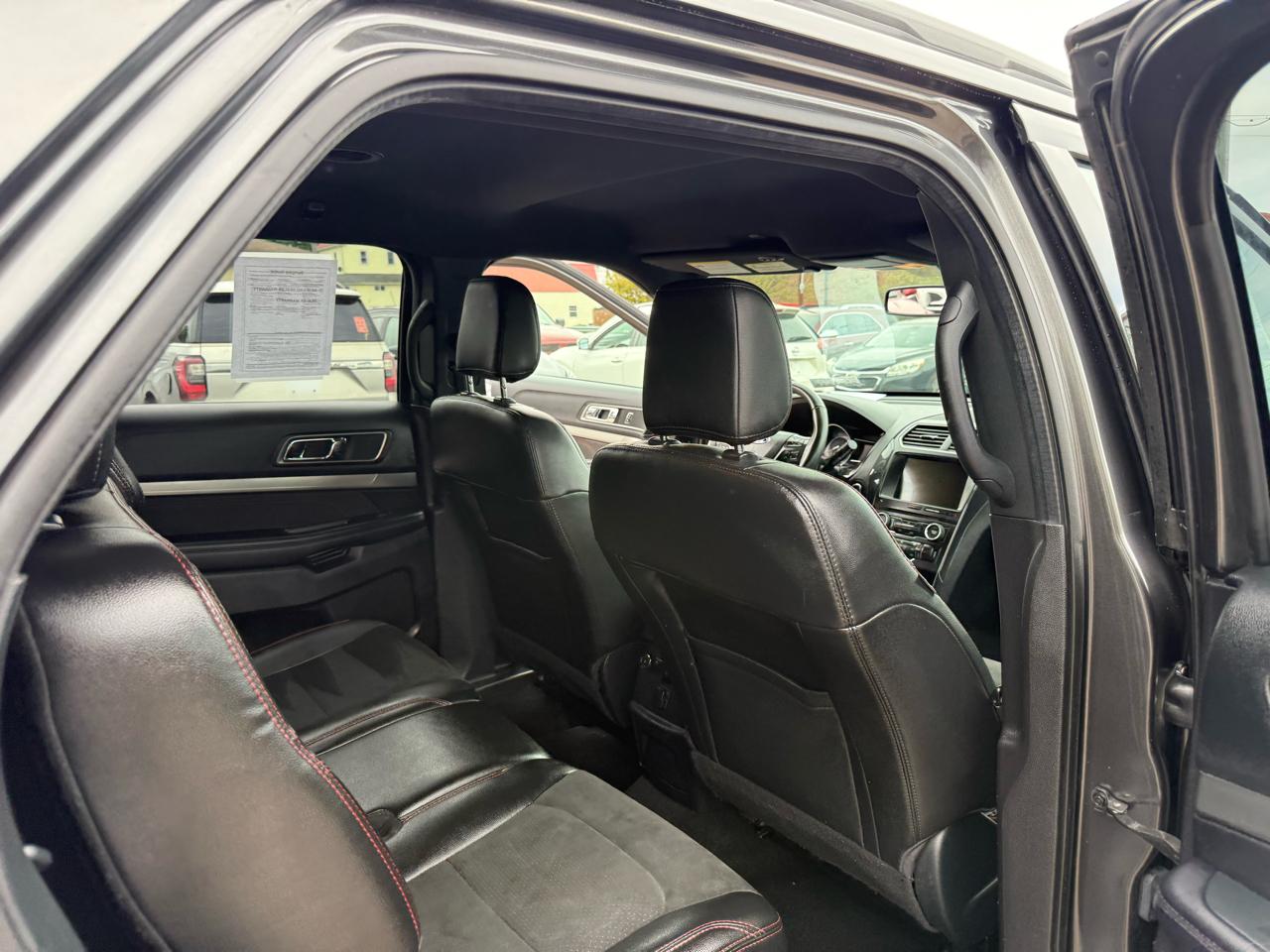 Ford Explorer XLT 4WD 2018